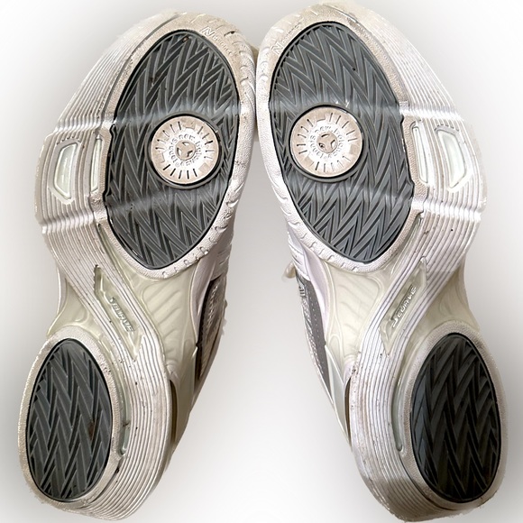 NIB NARROW NB 1005 NEW BALANCE TENNIS SHOES Sz: 8.5 AA White - Picture 6 of 6